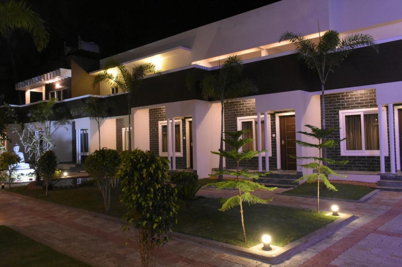 فندق Tranquil Park بونديتْشيري المظهر الخارجي الصورة